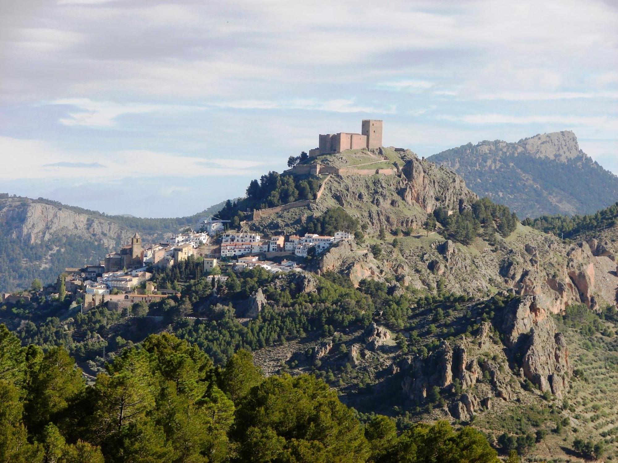 Apartamentos Sierra De Segura Segura de la Sierra Eksteriør billede